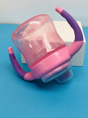 नॉन स्पिल डबल हैंडल 6 मंथ 6 औंस गर्ल्स सिप्पी कप