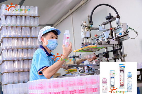 गर्मी प्रतिरोधी हाय पारदर्शिता मानक गर्दन 9 ऑउंस 250 मिली ग्लास बेबी फीडिंग बोतलें